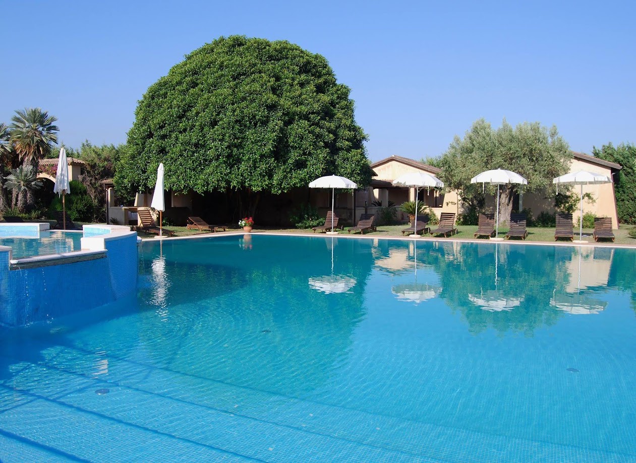 Borghetto Beach Club Resort Tourland